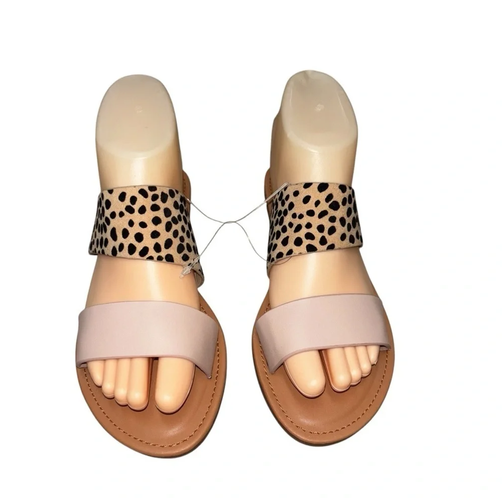 Top Moda Women's Size 6 Sandals Faux Leather Animal Print Flats New w/o Box